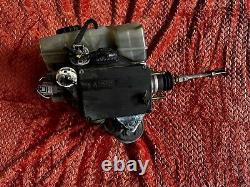 2001 2002 Toyota 4Runner ABS Anti-Lock Brake Pump Module Master Cylinder Booster