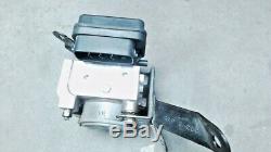 2003-04 Toyota Tacoma ABS Module Pump / Anti-Lock Brake 4451004050 8954135040