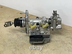 2010-2015 Toyota Prius ABS Anti Lock Brake Booster Pump Actuator 47270-47030