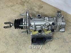 2010-2015 Toyota Prius ABS Anti Lock Brake Booster Pump Actuator 47270-47030