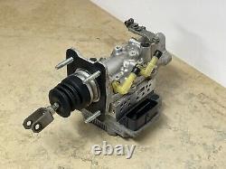 2010-2015 Toyota Prius ABS Anti Lock Brake Booster Pump Actuator 47270-47030