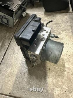 2019 Nissan Kicks ABS Anti Lock Brake Pump Assembly OEM