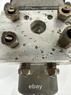 01 02 2001 2002 Lincoln Town Car Pompe ABS Module de Freinage Antiblocage 1W13-2C353-A