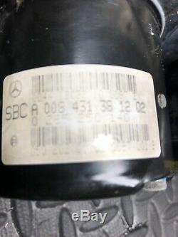 03-06 Mercedes E320 E500 Hydraulique Antiblocage Freins Abs Moteur De La Pompe A0084313812
