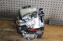 1998-05 Lexus GS300 GS400 GS430 ABS Pompe de maître-cylindre de frein à anti-blocage